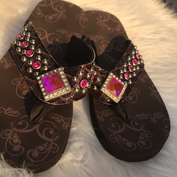 Bling Diamond ♦️ Flip Flops - Picture 2 of 7